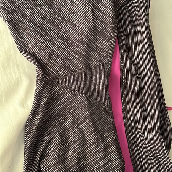 Lulu capris - Picture 2 of 3